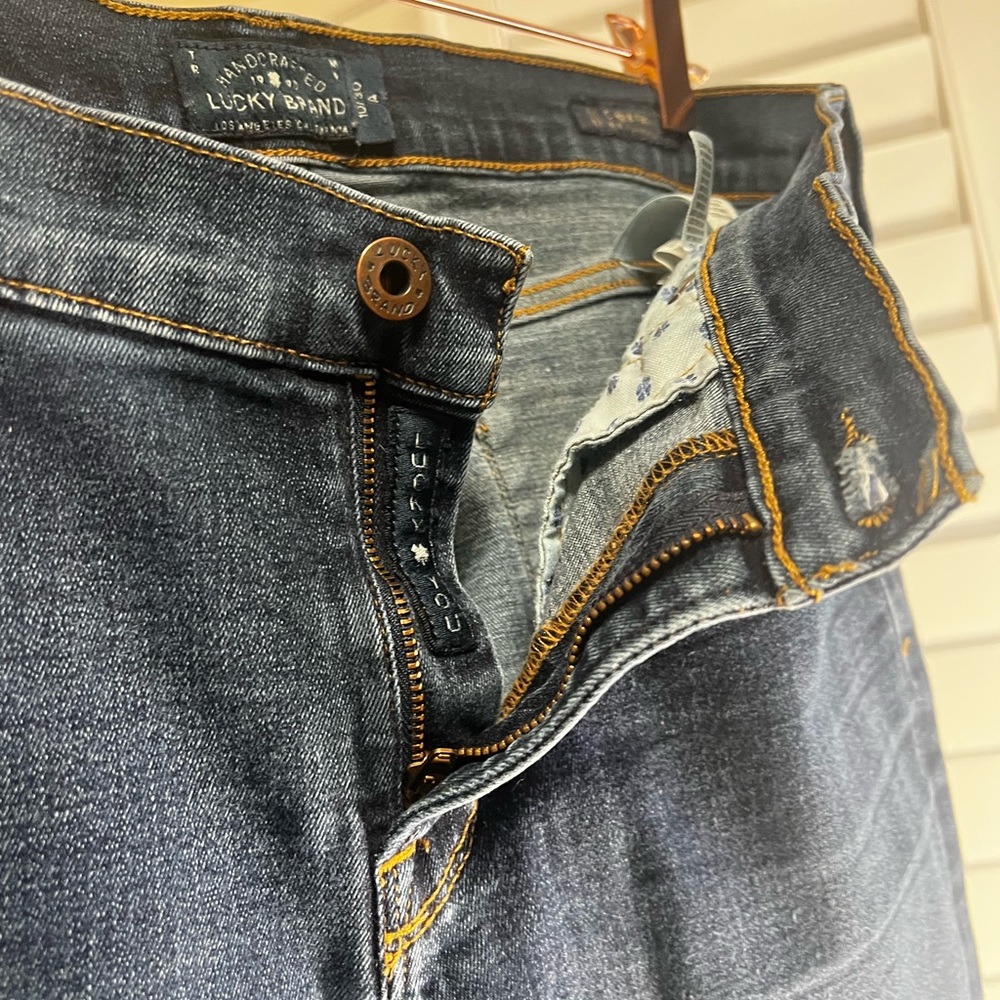 Lucky brand. Size 10/30 - Picture 9 of 13